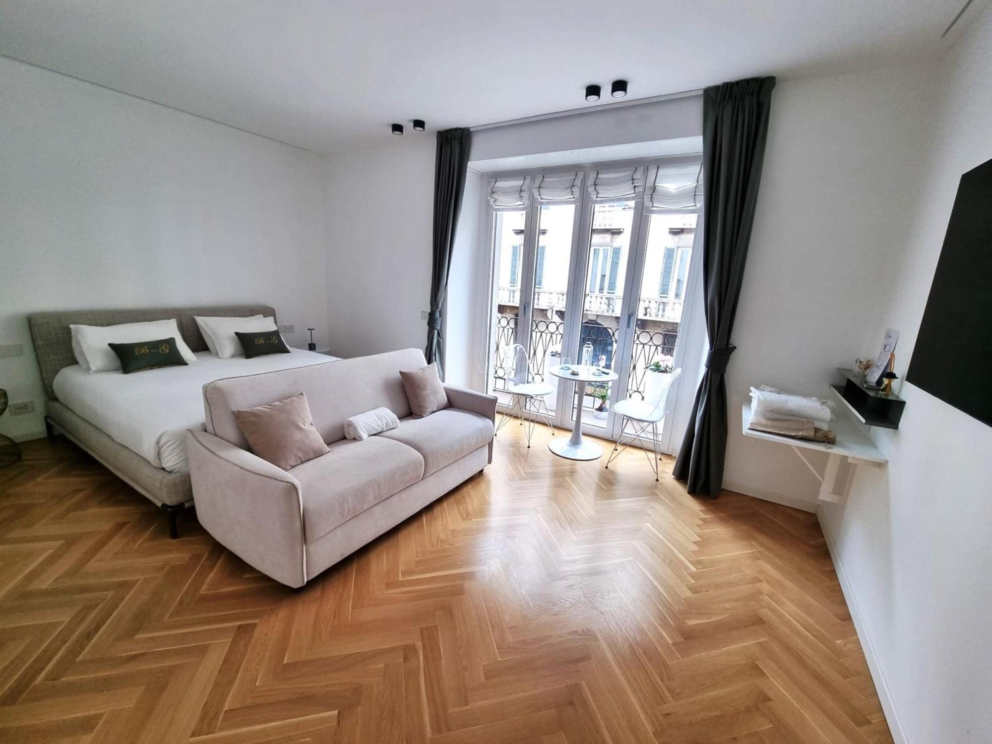 B And G San Babila- Luxury In The Heart Of Milano - Design District Hotell Eksteriør bilde